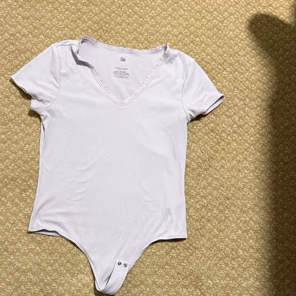 SO White Ribbed V-Neck Top